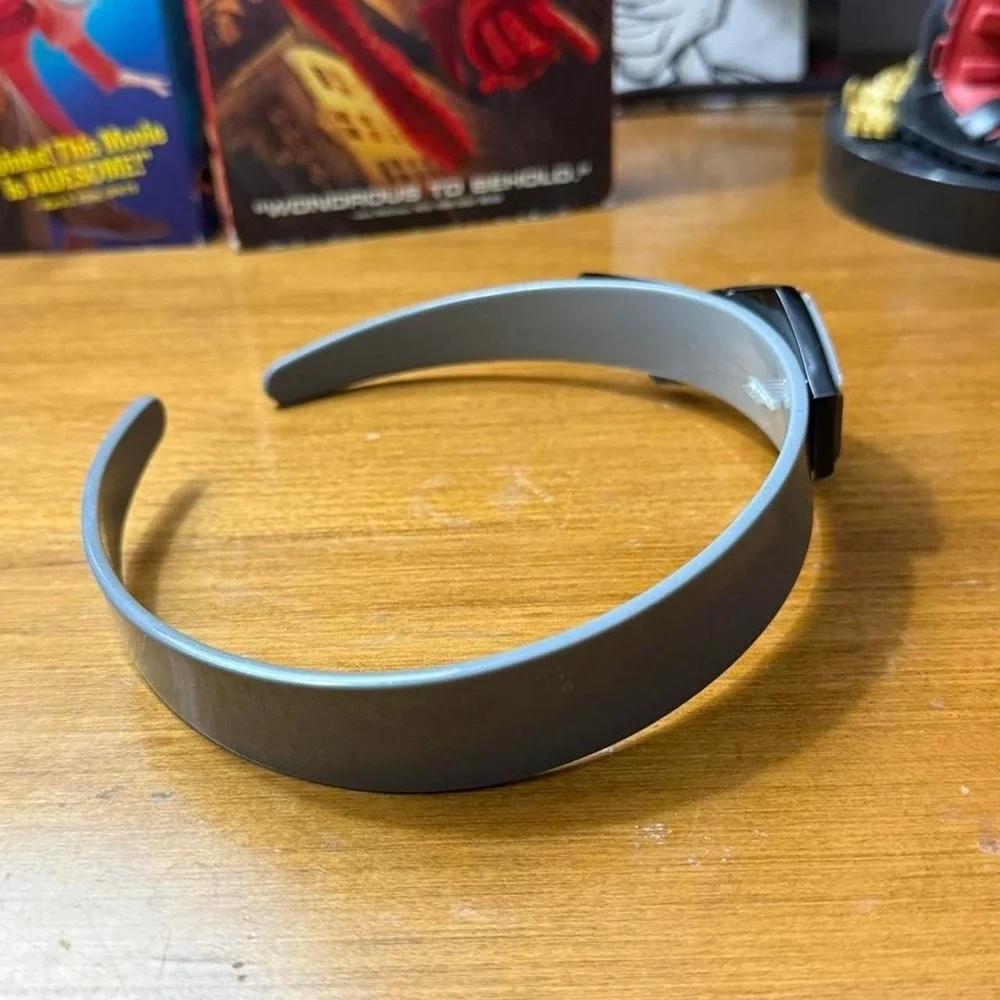 Grey and‎ black headband